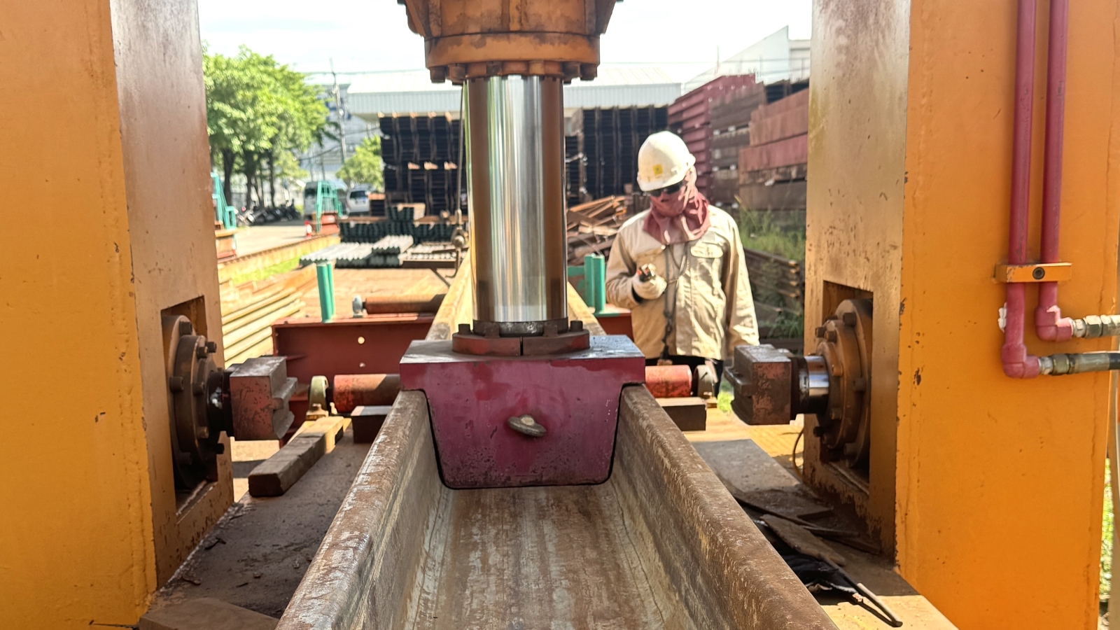 Bending Machine