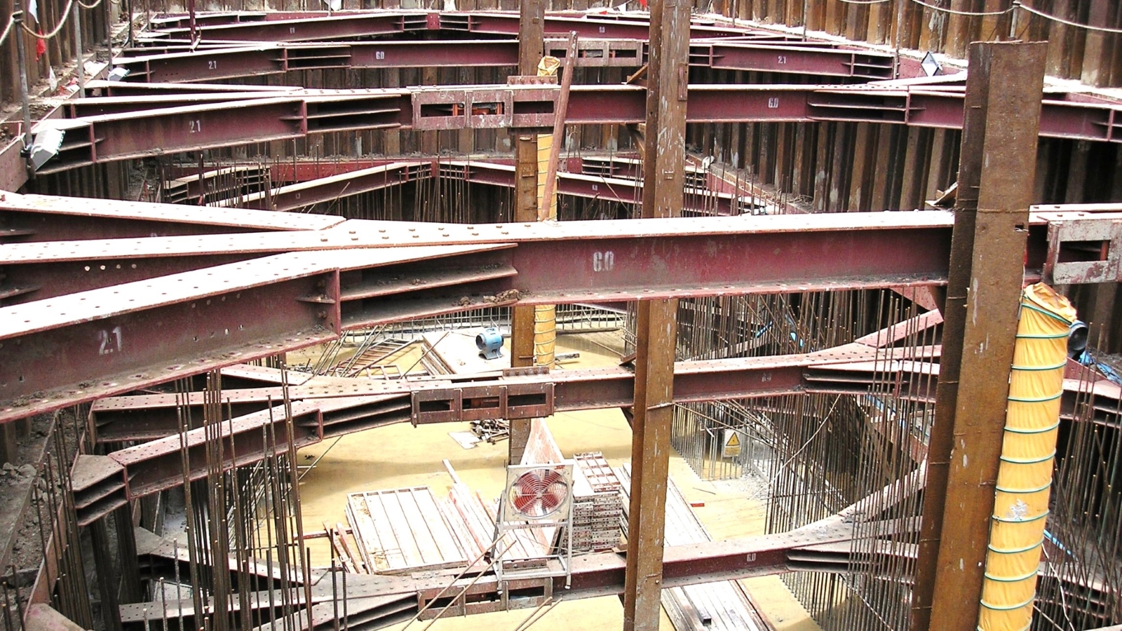 Honda Automobile (Rojana)